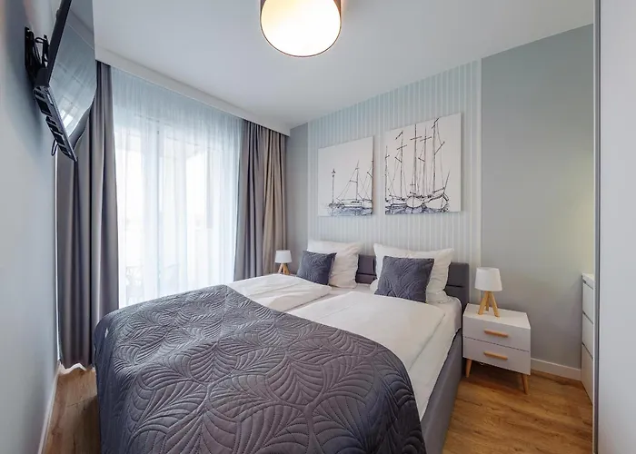 White A319 - Perlowa Przystan-holiday Apartment