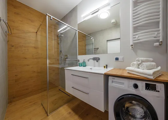 White A319 - Perlowa Przystan-holiday Apartment